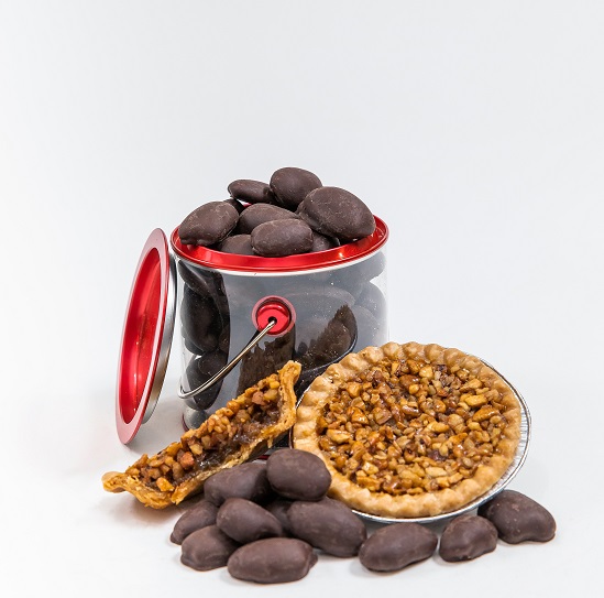 CANDY PAIL WITH MINI PECAN PIE